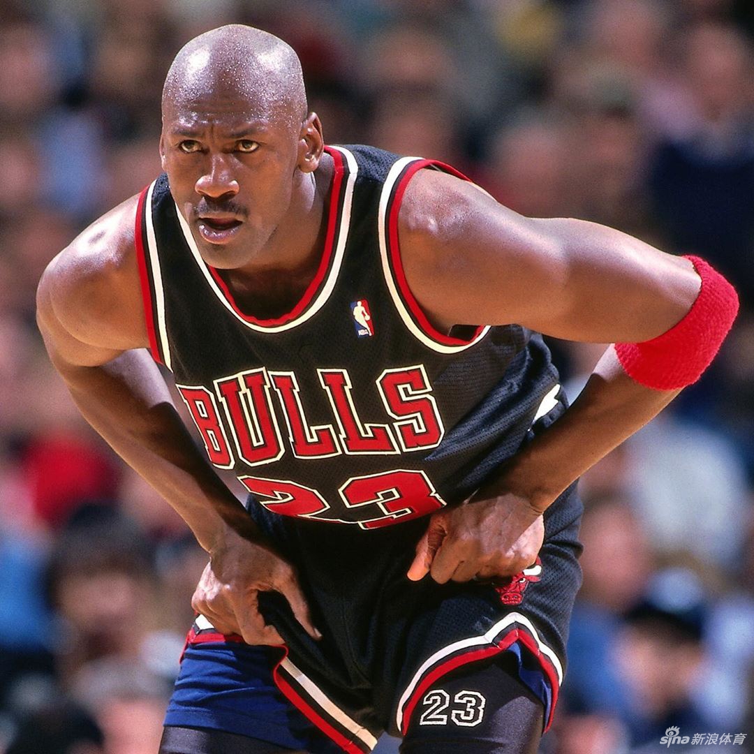 乔丹《最后之舞》海报：公牛王朝谢幕 飞人铸就传奇