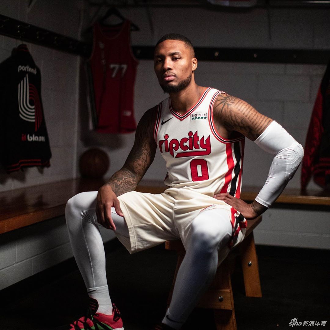 保罗召集詹皇杜兰特库里等超巨开电话会议 集体希望NBA复赛