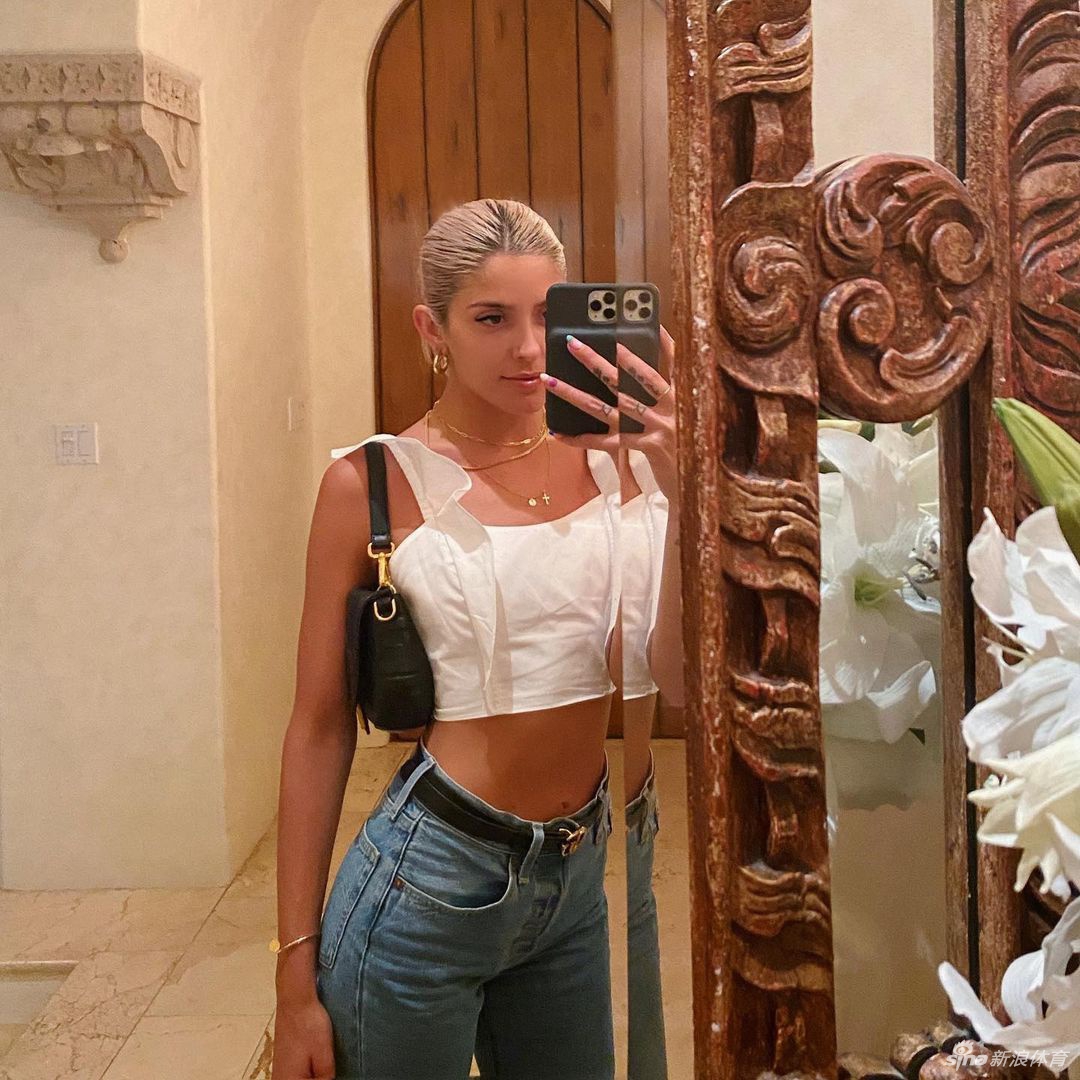 情场浪子不再浪！NBA高富帅帕森斯向网红女友求婚成功