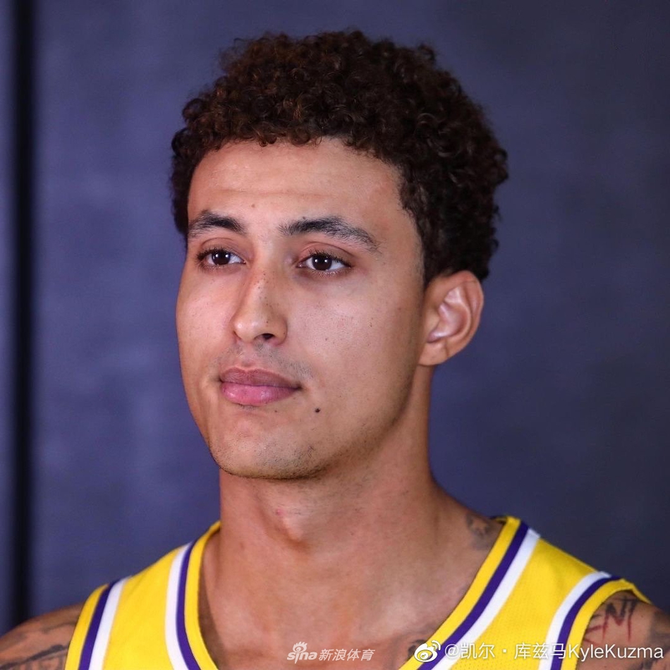 库兹马晒训练照：唯有专注