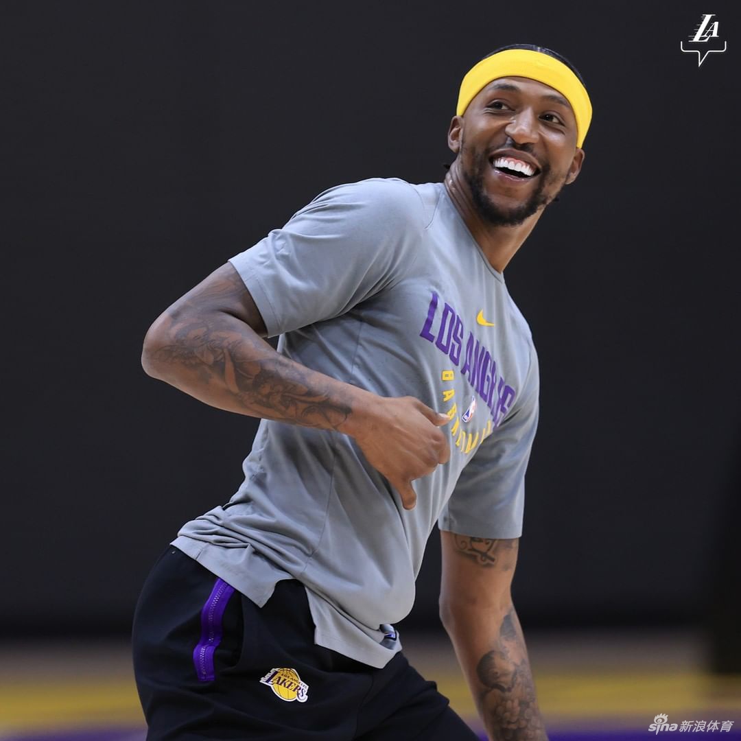 湖人训练备战圣诞大战 詹姆斯：我从未缺席