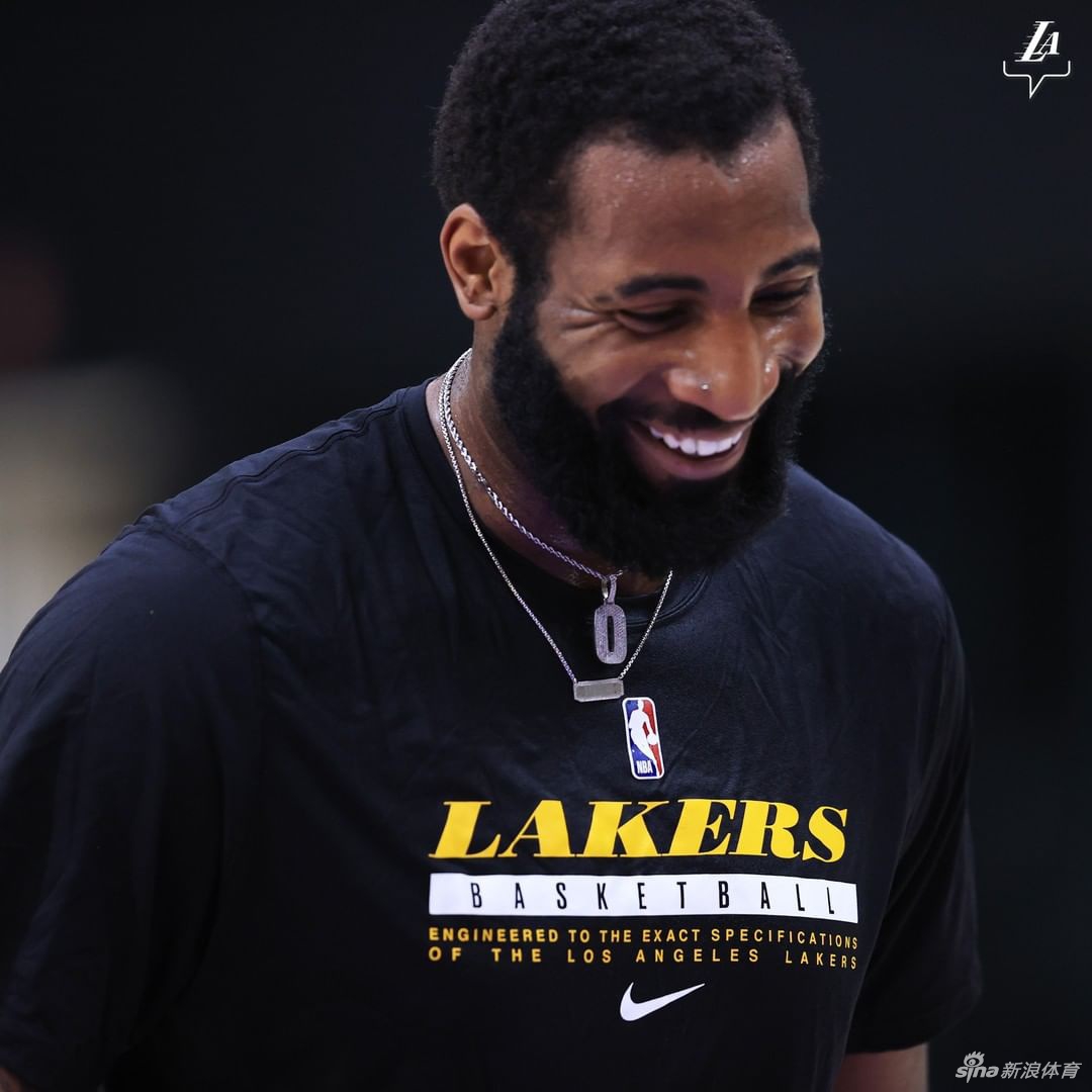 庄神初次感受湖人训练馆：很激动能和詹姆斯同队