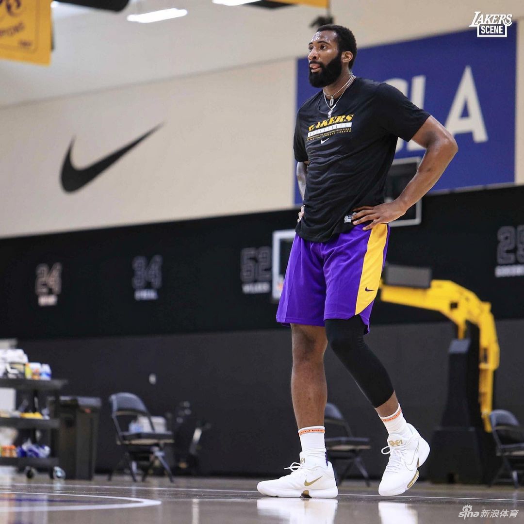 庄神初次感受湖人训练馆：很激动能和詹姆斯同队