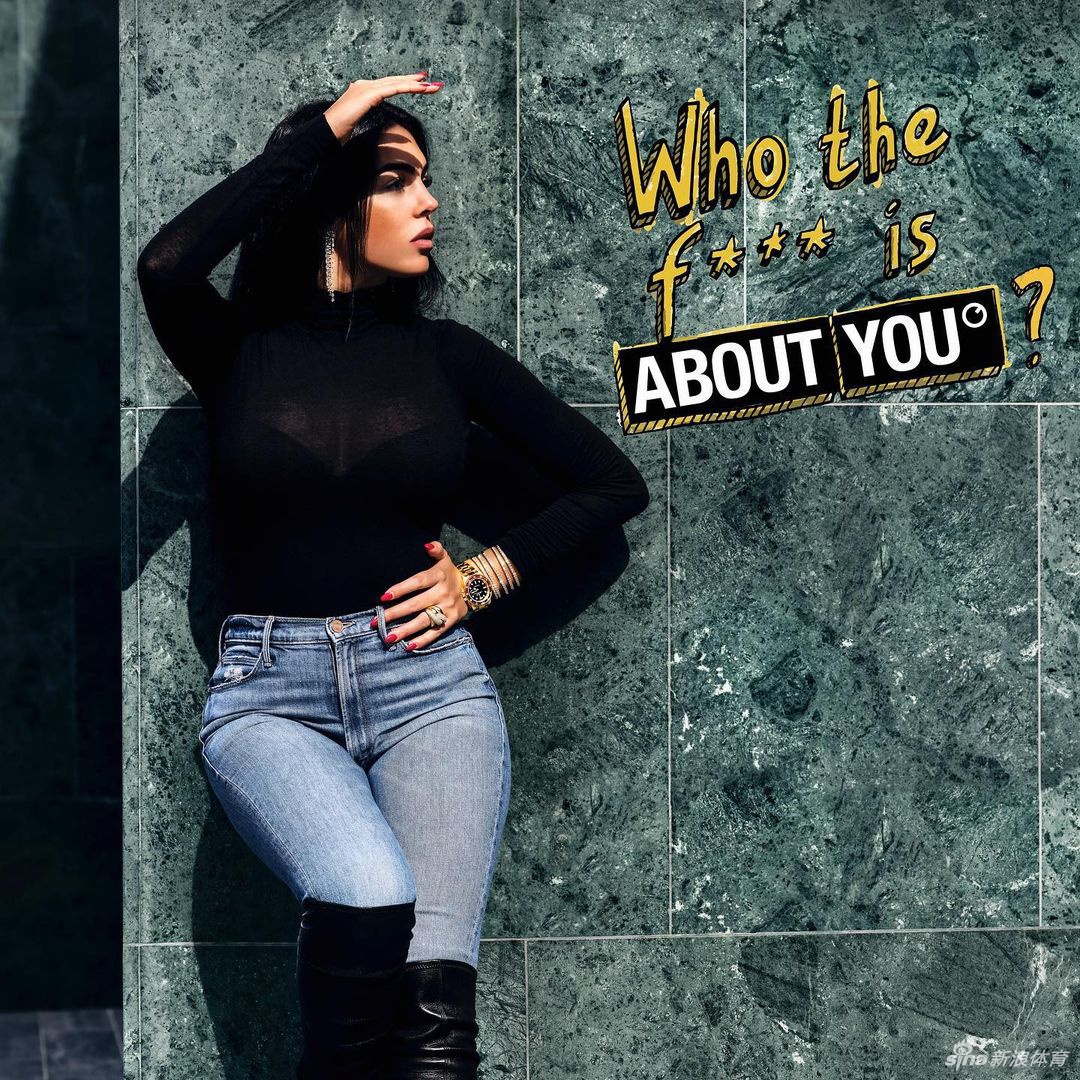 C罗晒与女友乔治娜健身照 感受总裁女友好身材