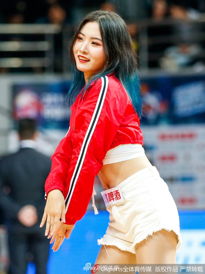 CBA第41轮拉拉队美女热舞精选