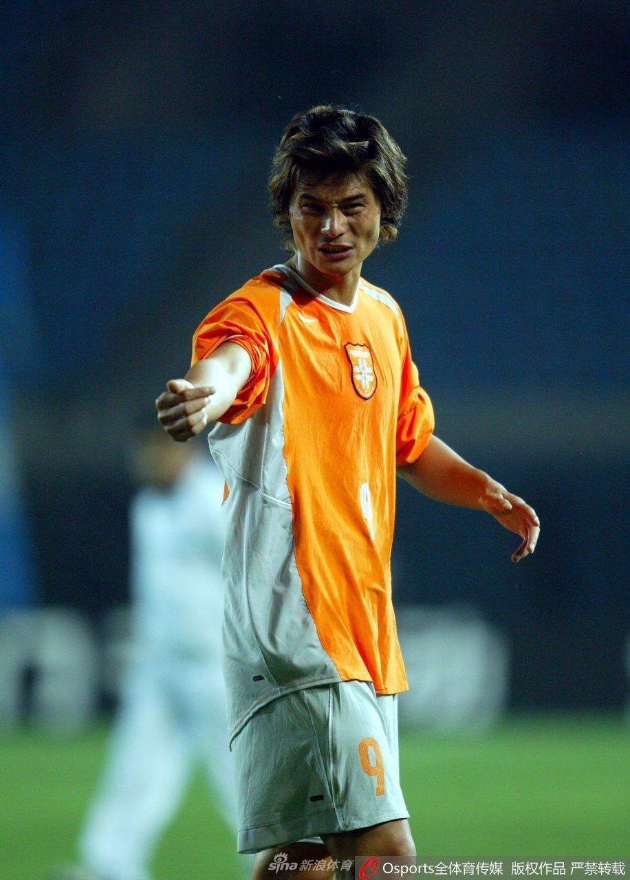 李毅43岁生日快乐 回顾匆匆那年青涩照