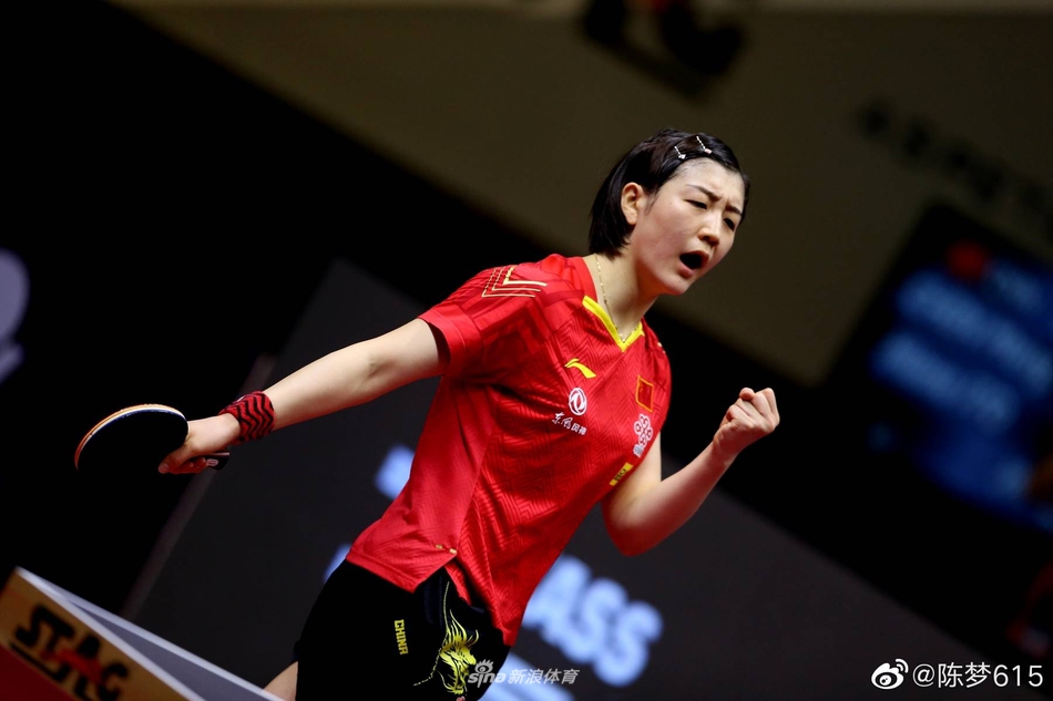 丁宁陈梦等晒全队合照 祝小朋友儿童节快乐