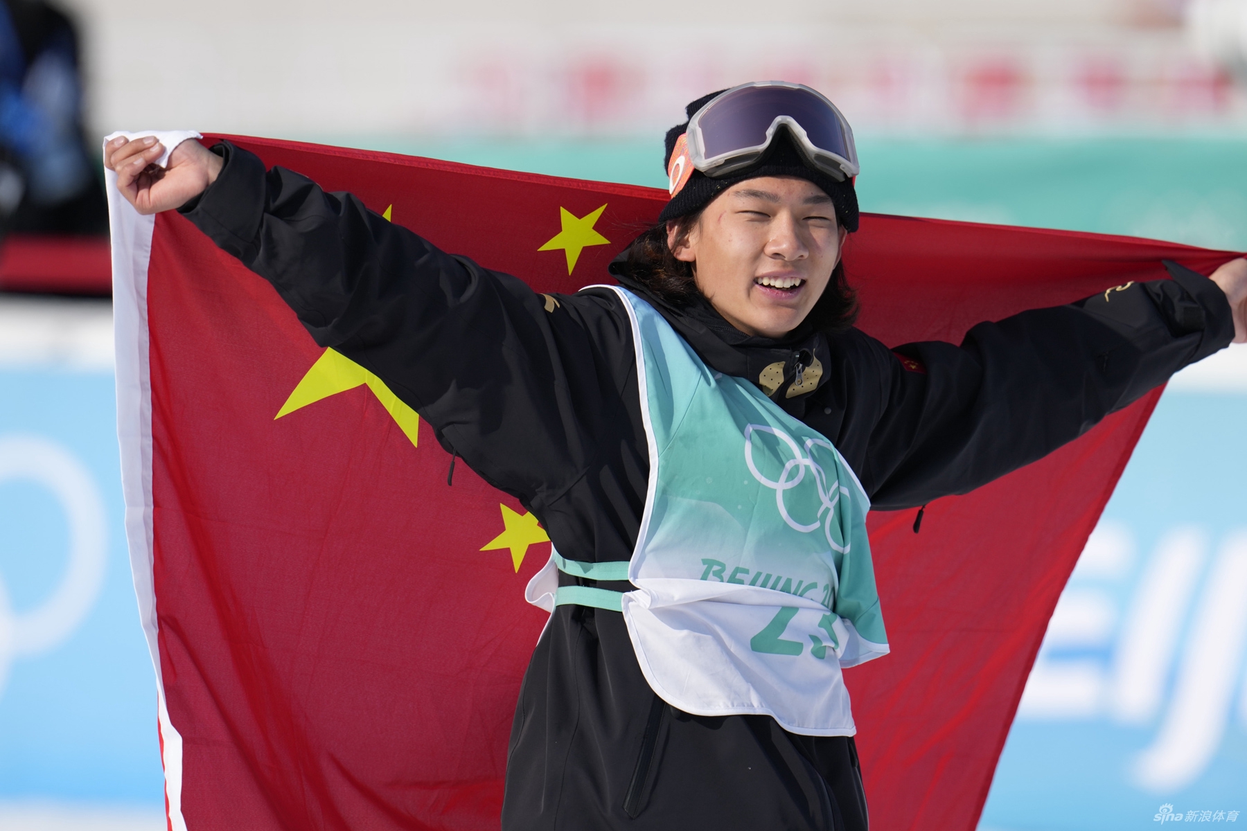 单板滑雪男子大跳台苏翊鸣夺金