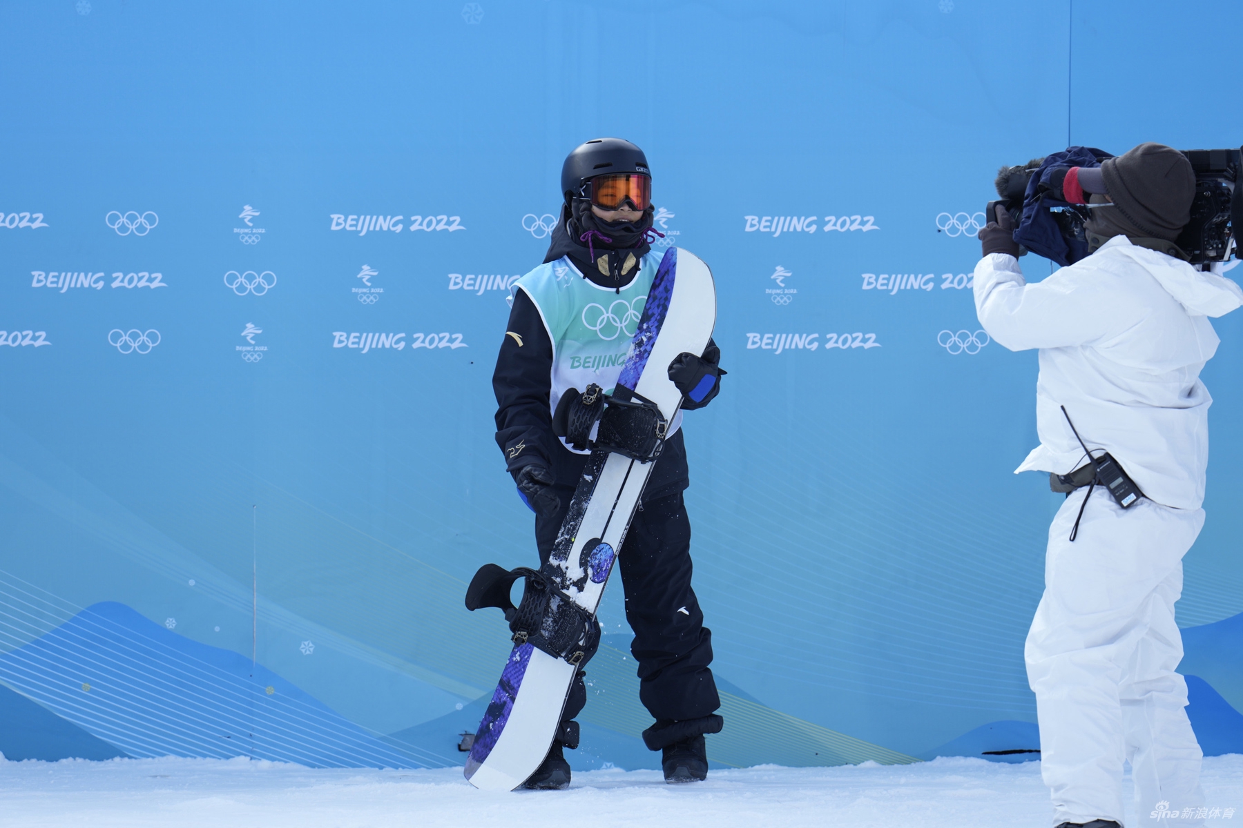 单板滑雪女子大跳台荣格获第5创历史