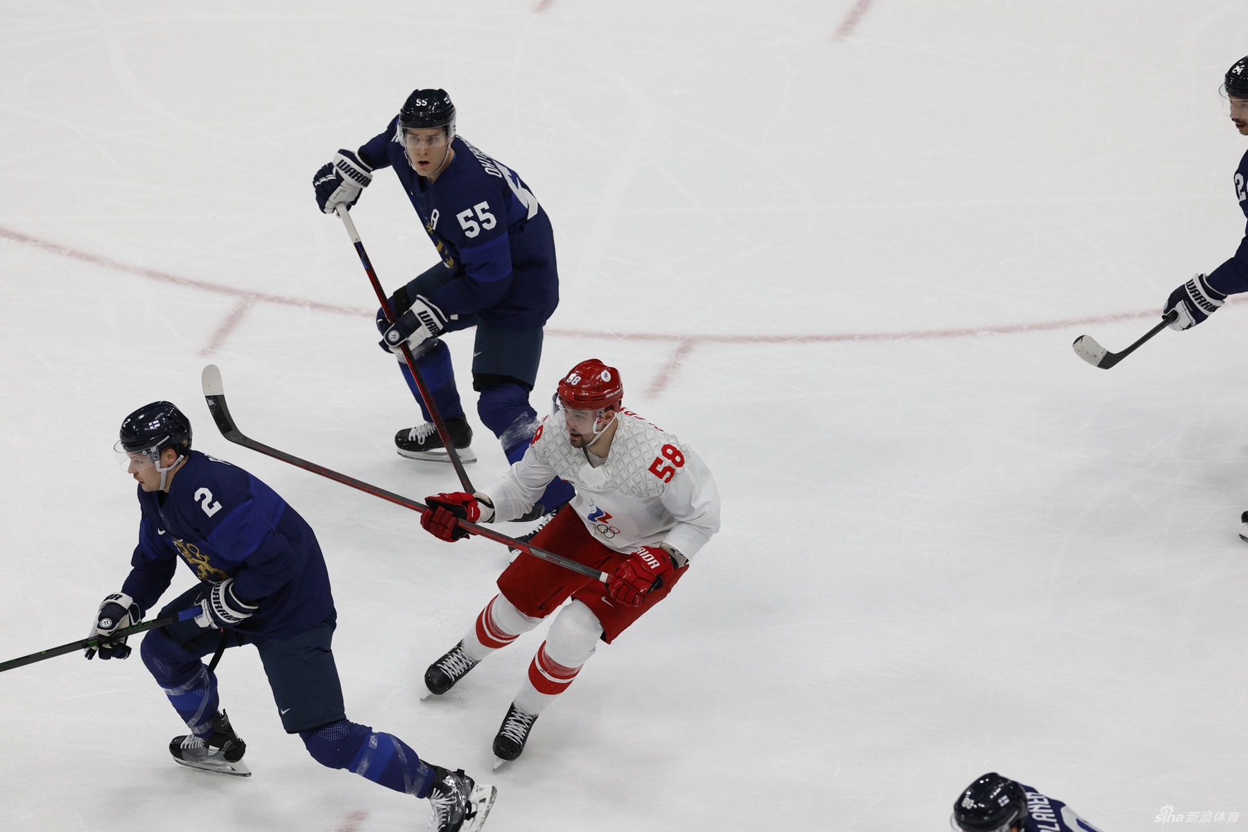 男子冰球芬兰2-1战胜俄罗斯 历史首夺金牌