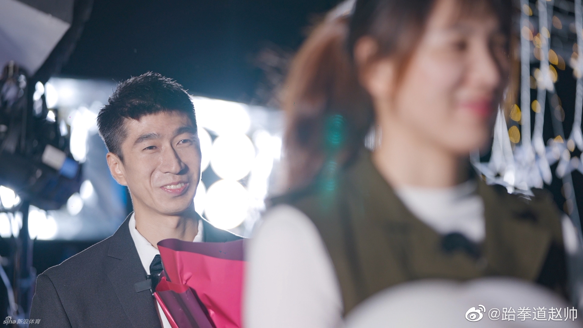 奥运冠军赵帅向队友郑姝音求婚成功