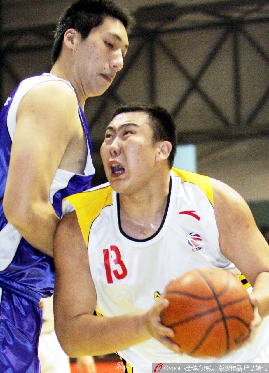 网红教练王晗爆火 球员时代的“胖胖虎”