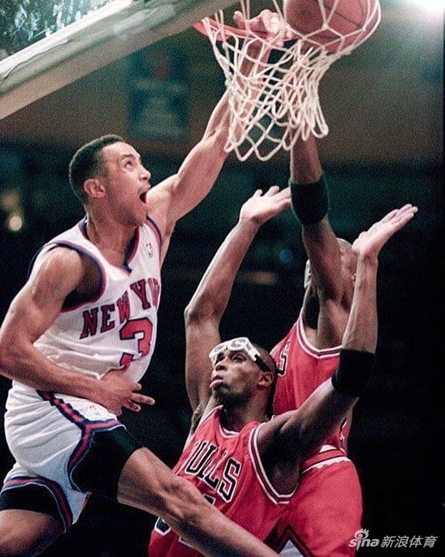 飞人最厌恶的对手之一！27年前他这一惊天隔扣让乔丹也成背景
