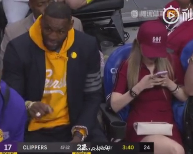 网红周扬青官宣与罗志祥分手 曾坐詹姆斯身边看洛杉矶德比