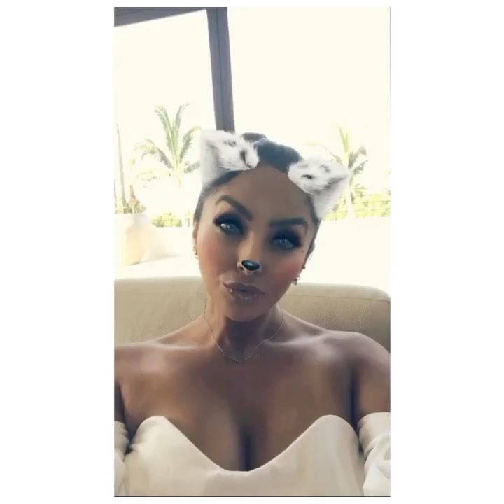 科比夫妇迪士尼狂撒狗粮！瓦嫂这一吻太甜了