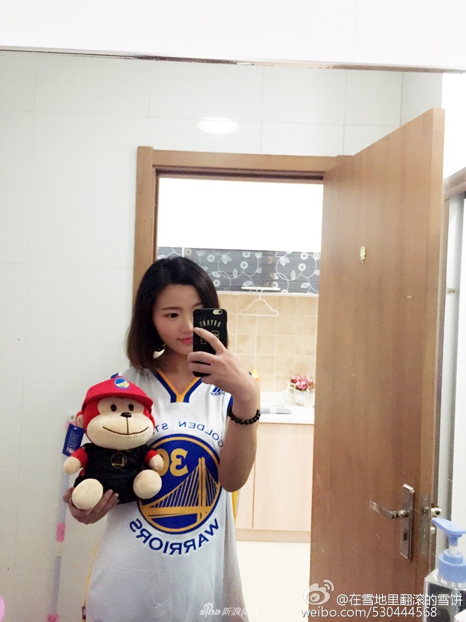 勇士国内女球迷集合 颜值身材大赞