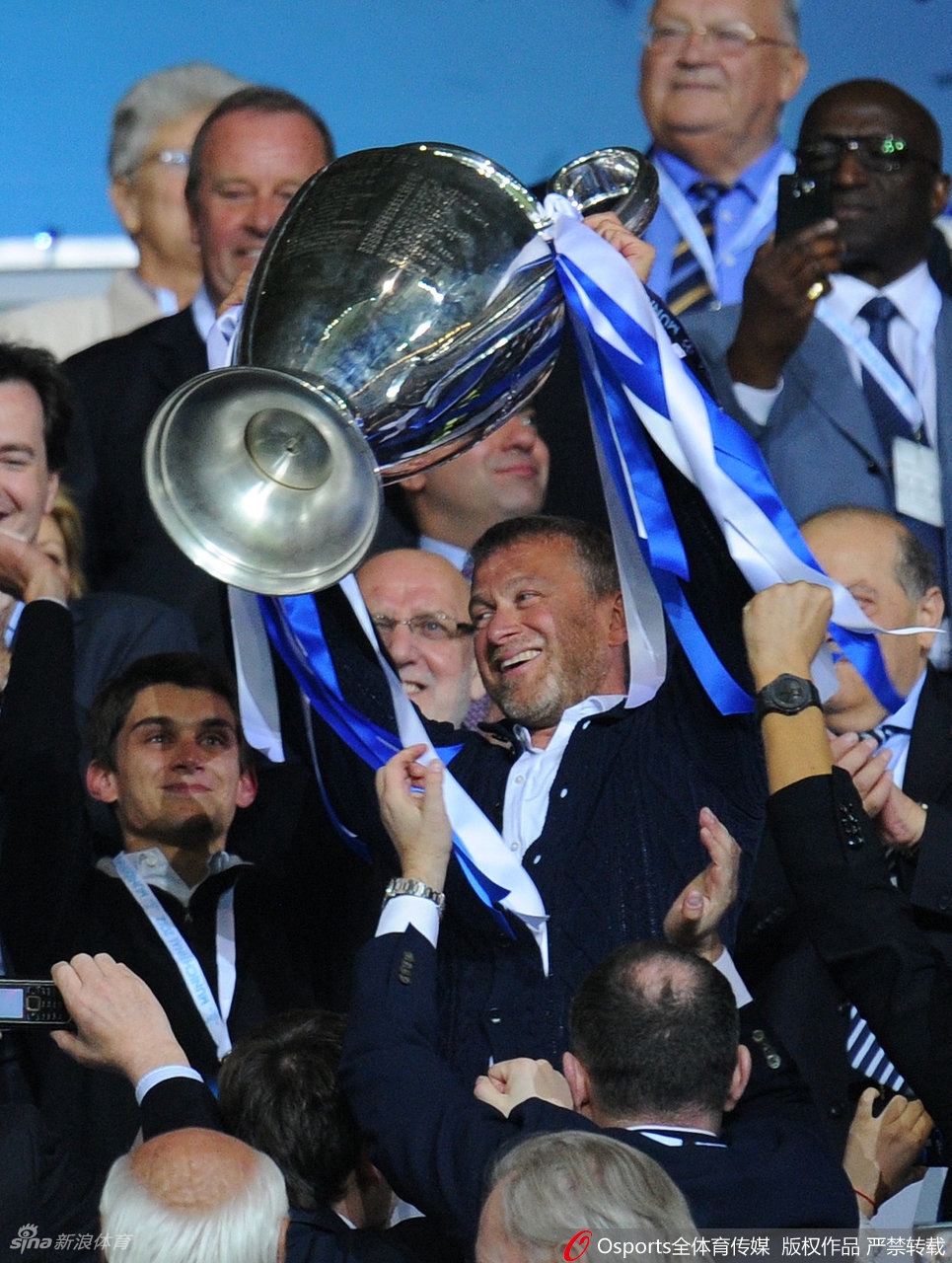 阿布宣布出售切尔西俱乐部 19年获得21座冠军奖杯