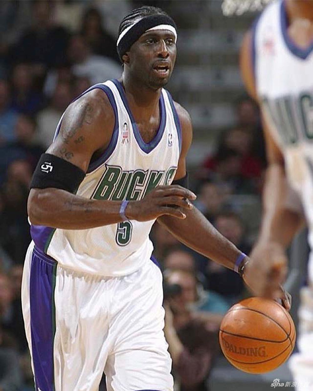 NBA球员戴发带造型谁最有型 科比姚明詹姆斯你选谁