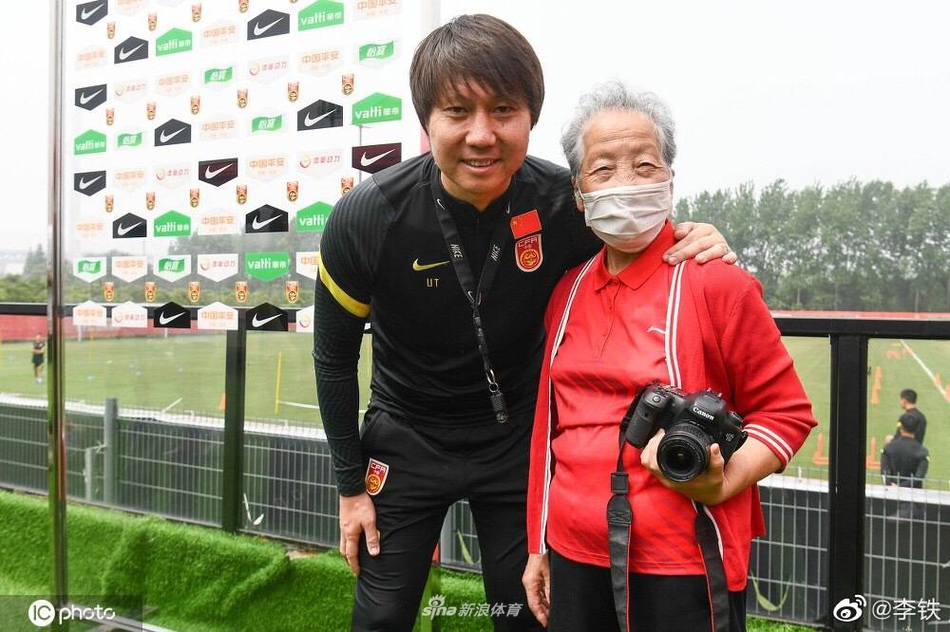 集训结束 李铁发长文感叹“责任”