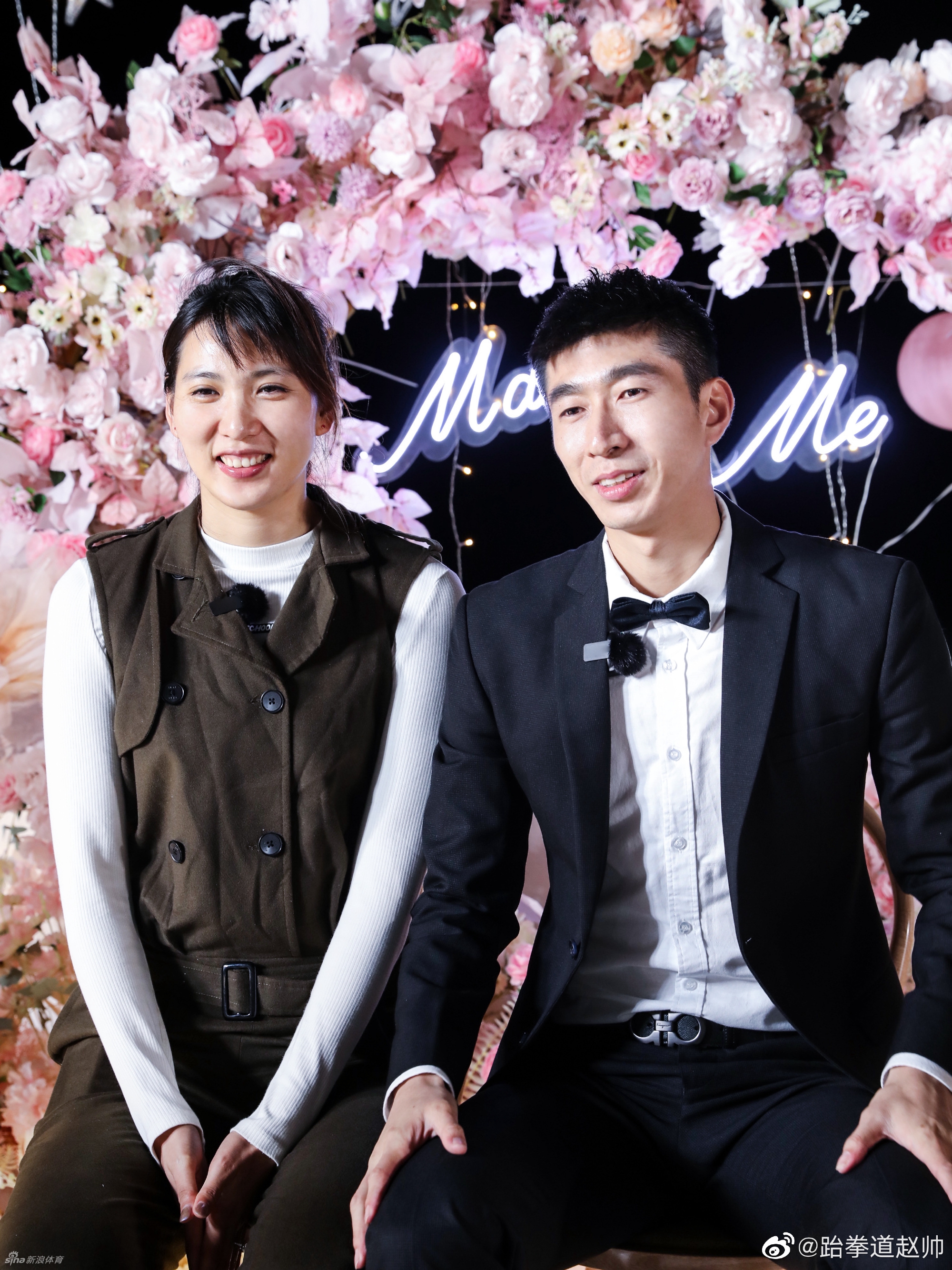 奥运冠军赵帅向队友郑姝音求婚成功