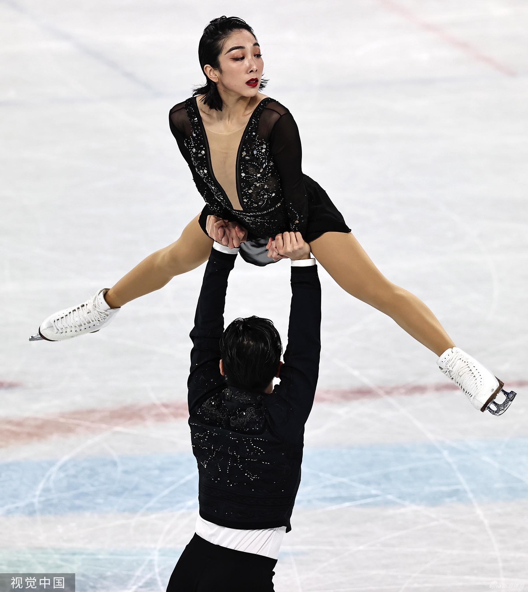 花滑双人短节目韩聪/隋文静排名第一