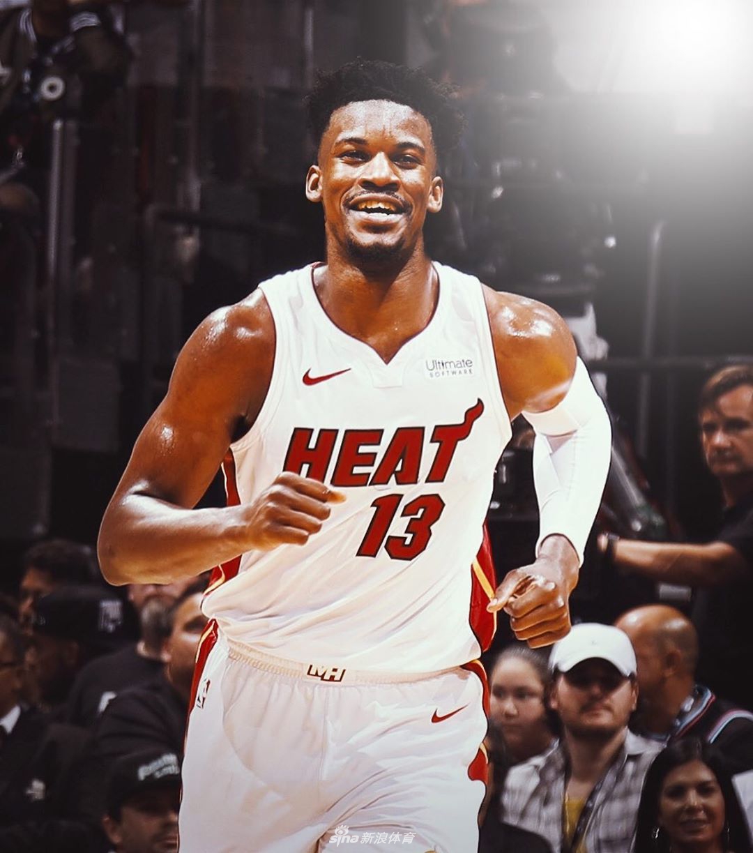 吉米-巴特勒4年1.42亿转会热火