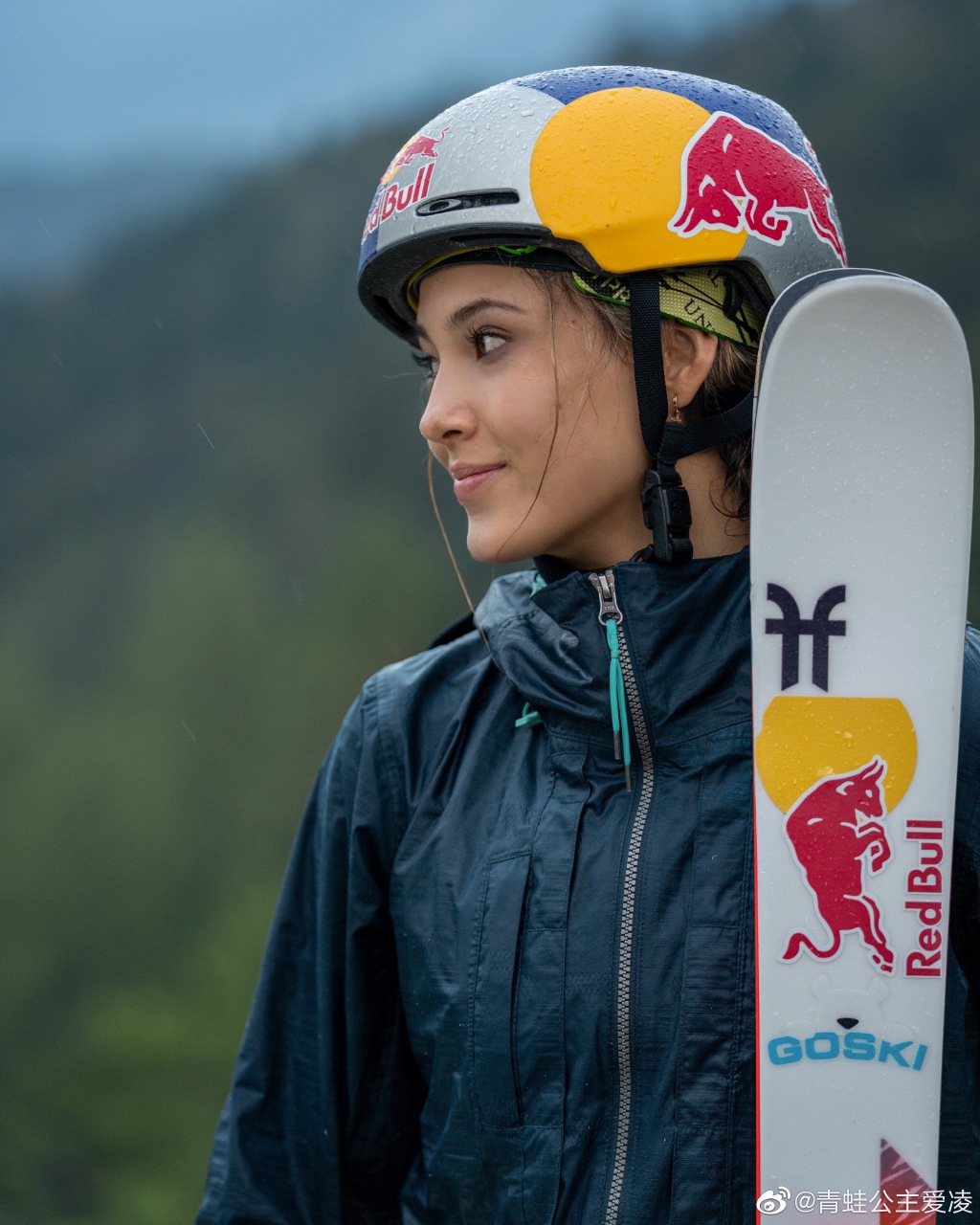 冰雪公主谷爱凌与演员黄觉拍摄时尚写真