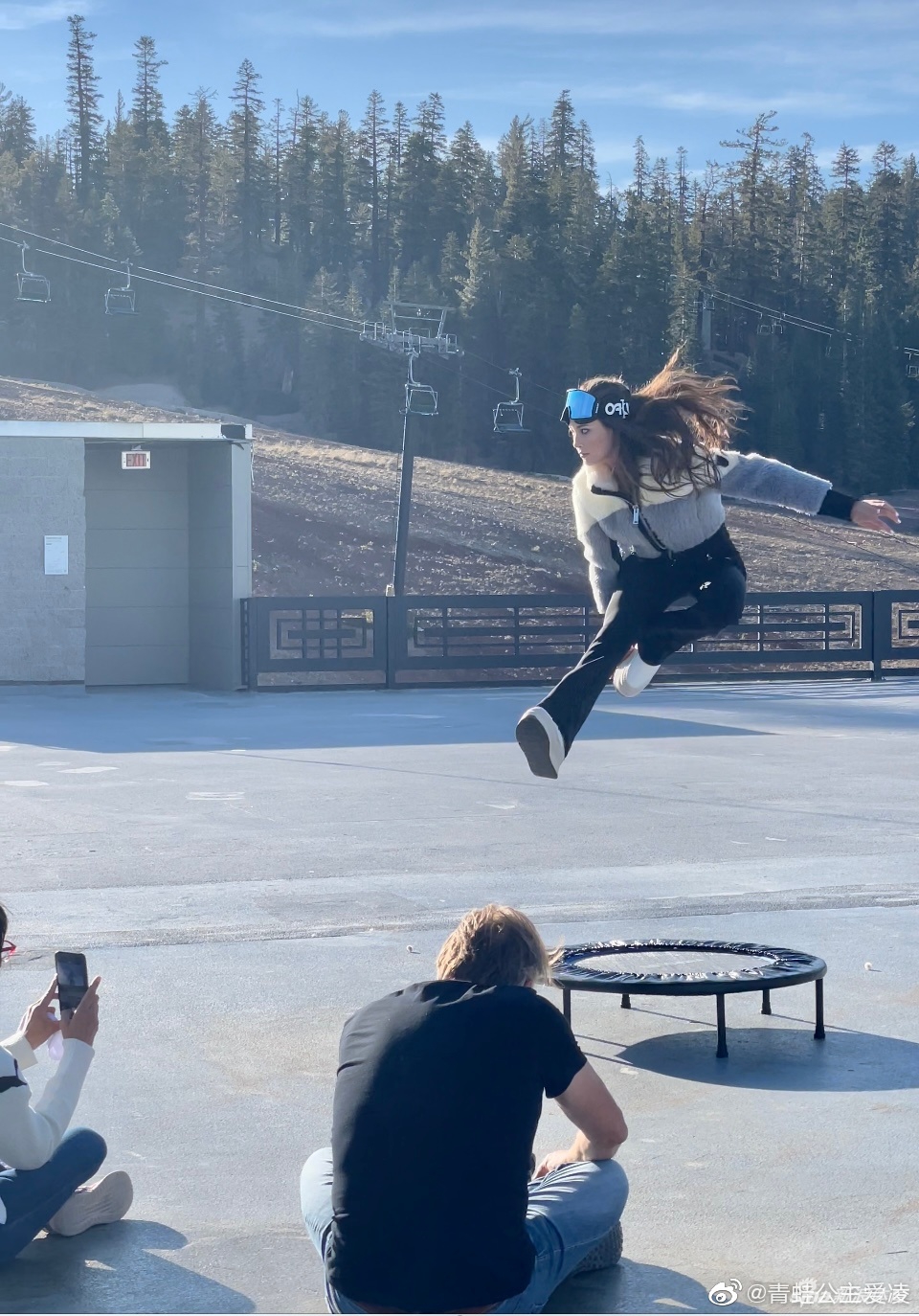 冰雪美女小将谷爱凌发美照祝520快乐