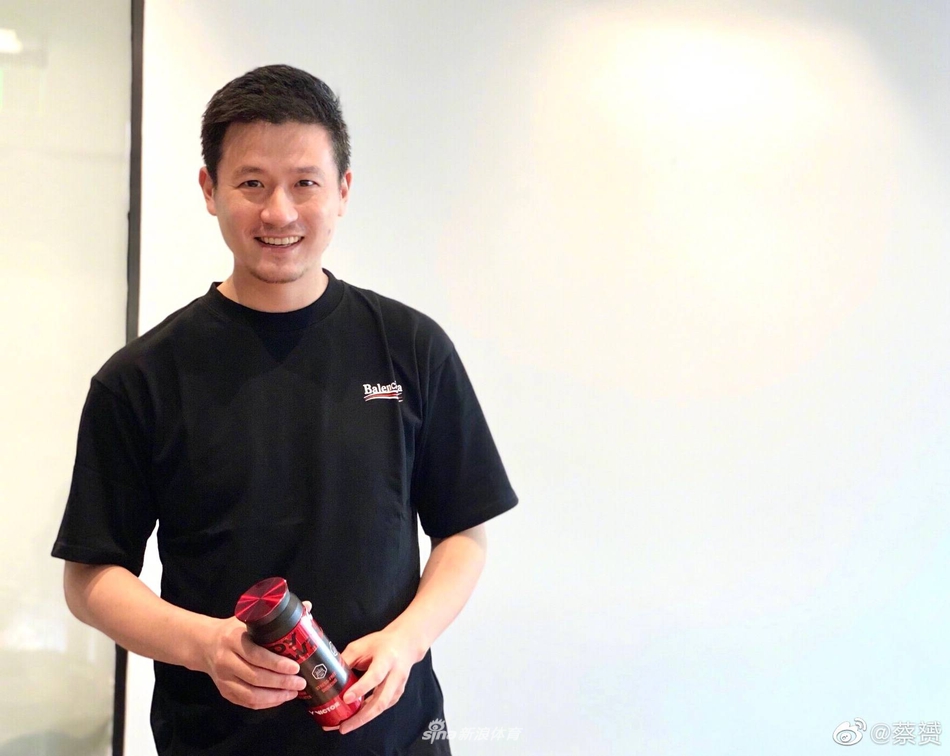 蔡赟:开启下半年 粉丝纷纷留言祝福下半年顺利