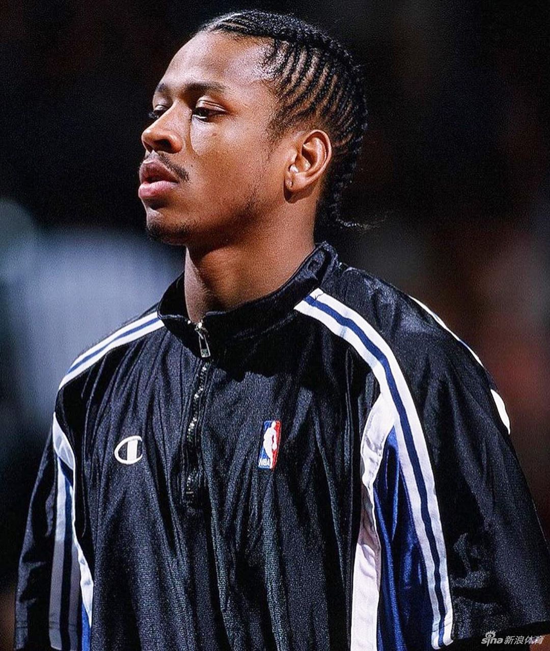 NBA经典出场热身服:霸气红黑公牛 魔术相当时尚