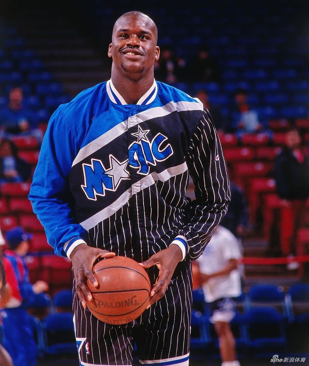 NBA经典出场热身服:霸气红黑公牛 魔术相当时尚