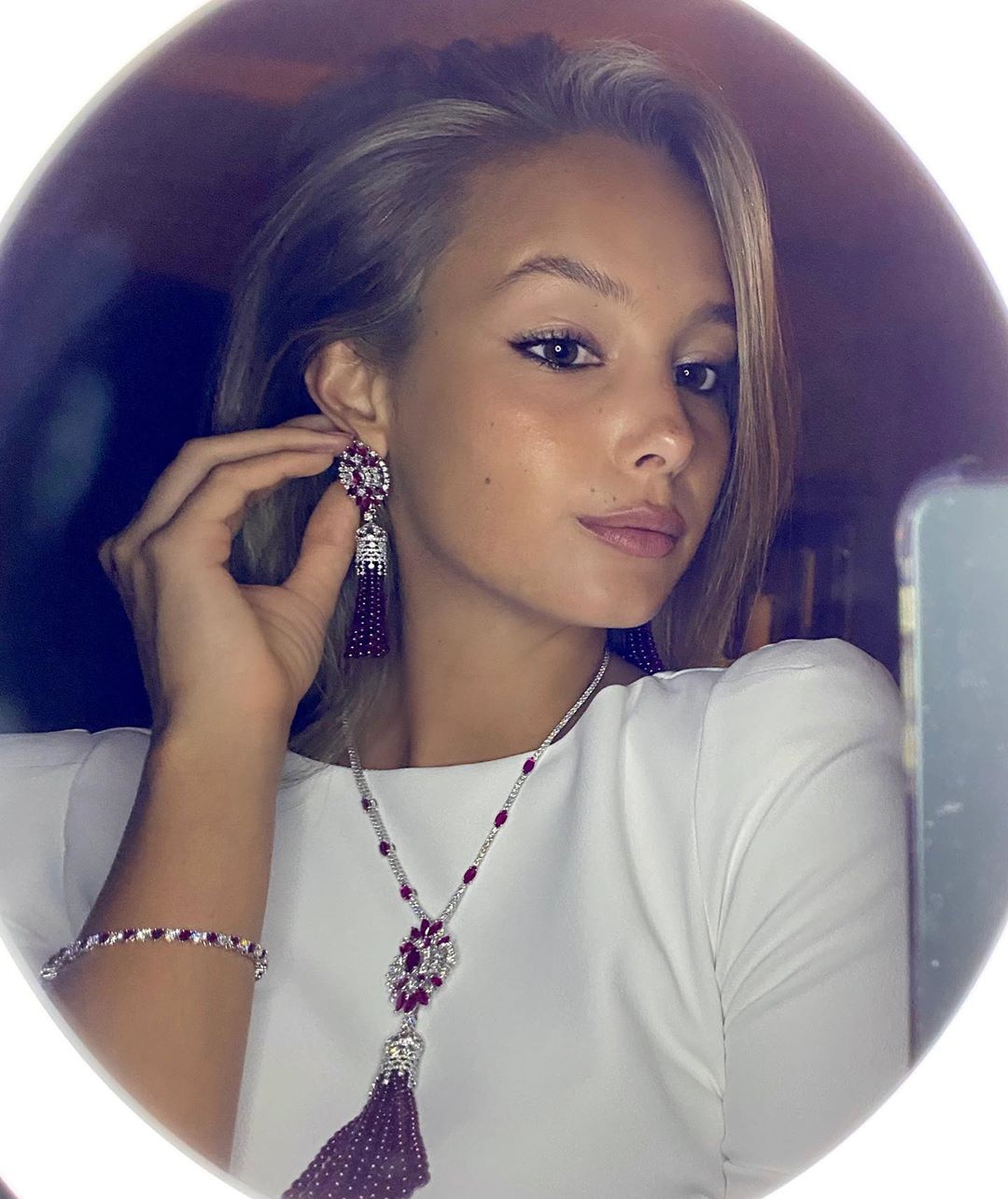 佩莱女友瓦尔加给男友送祝福:全家健康平安