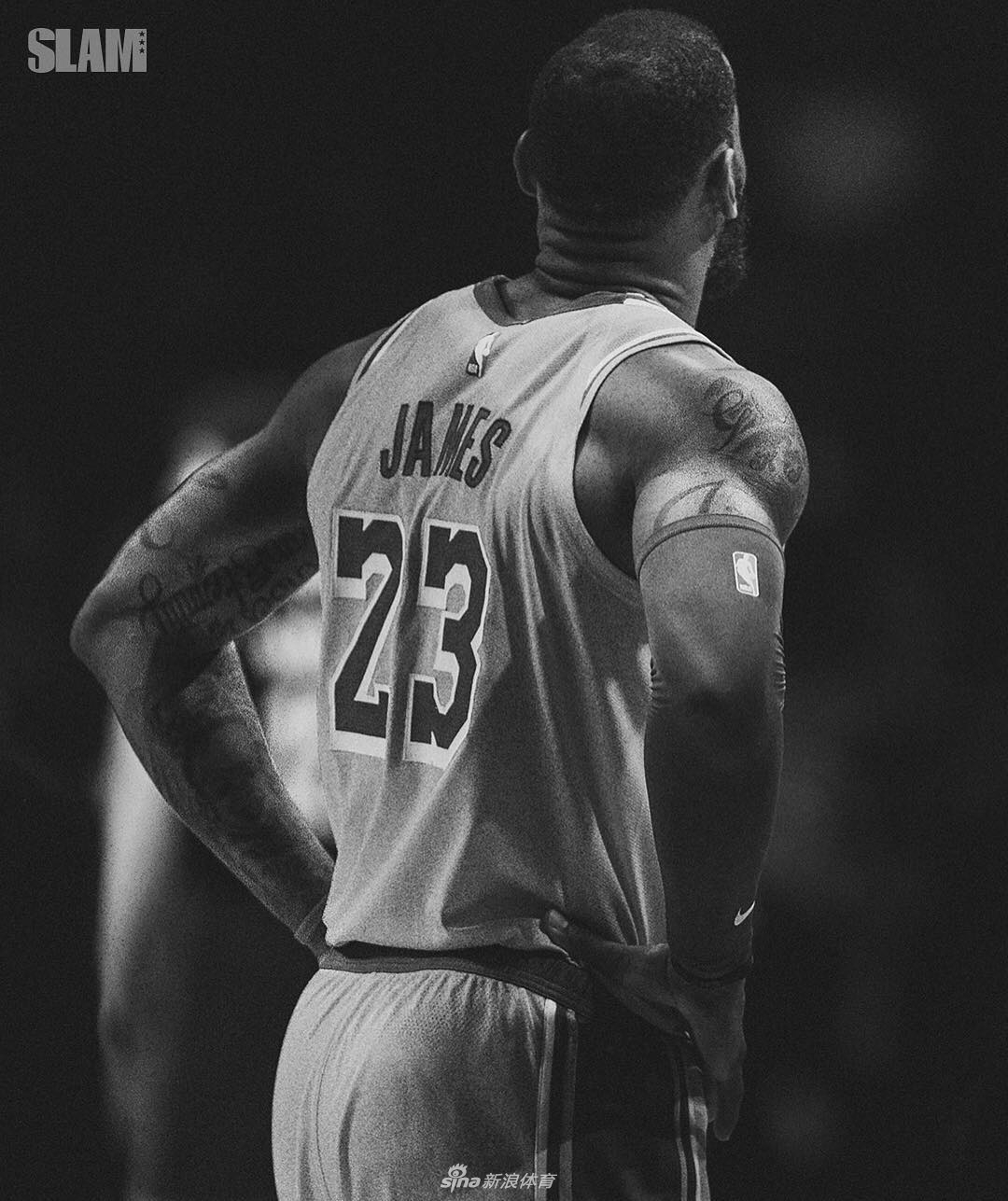 詹姆斯再登《SLAM》杂志封面！一大波硬照快来舔屏