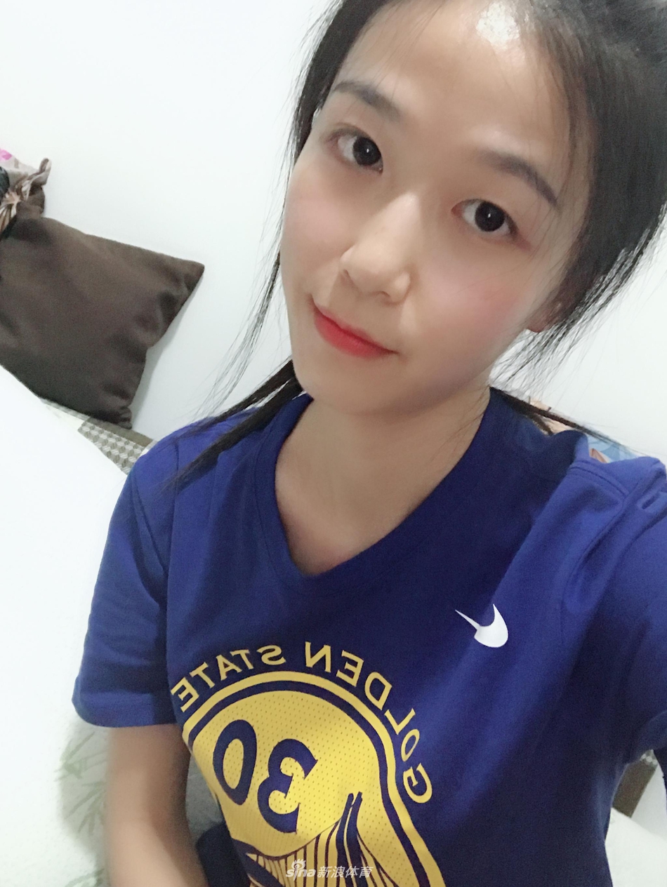 勇士国内女球迷集合 颜值身材大赞