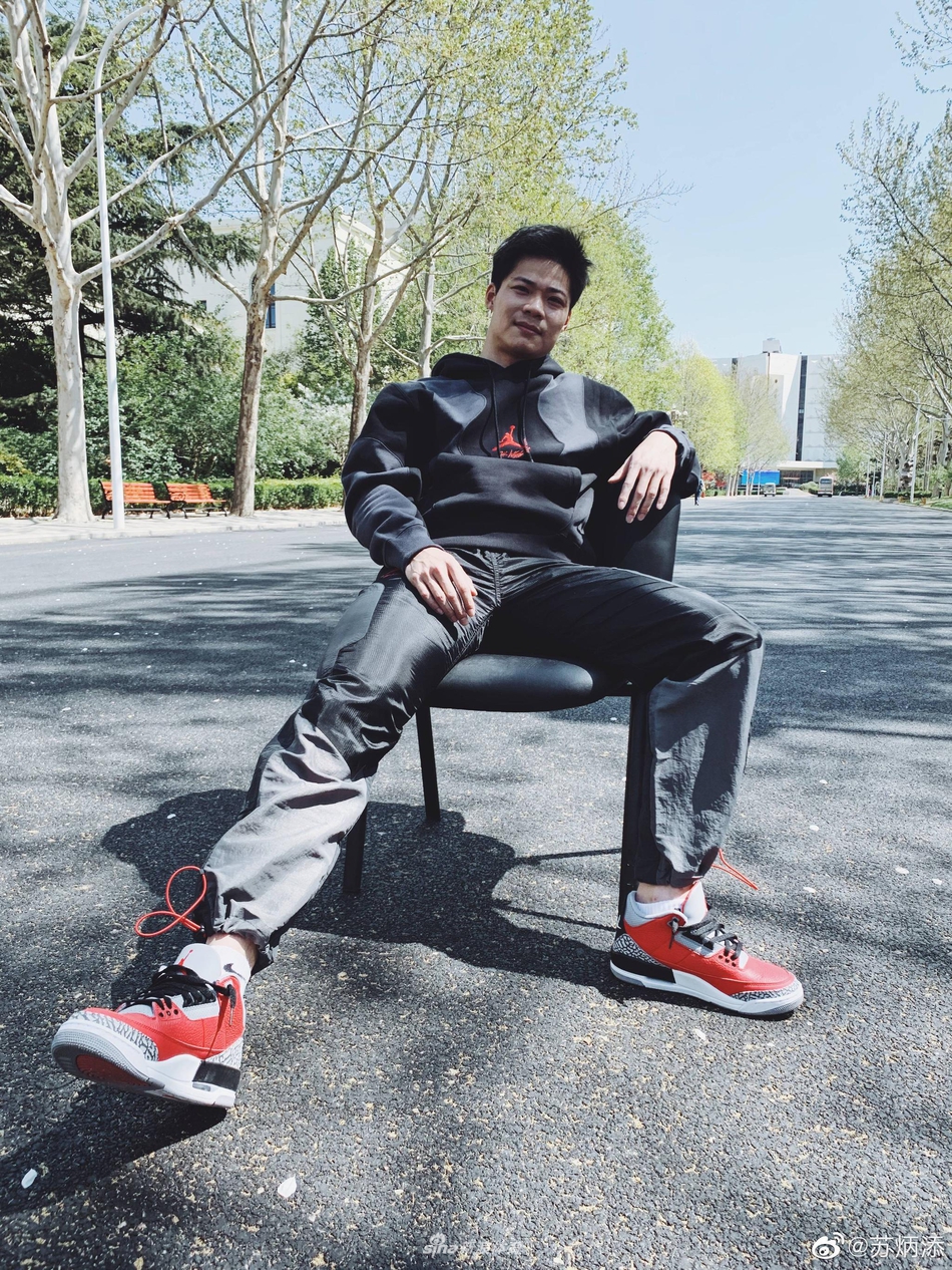 苏炳添近况：保持强大！网友纷纷留言：加油！