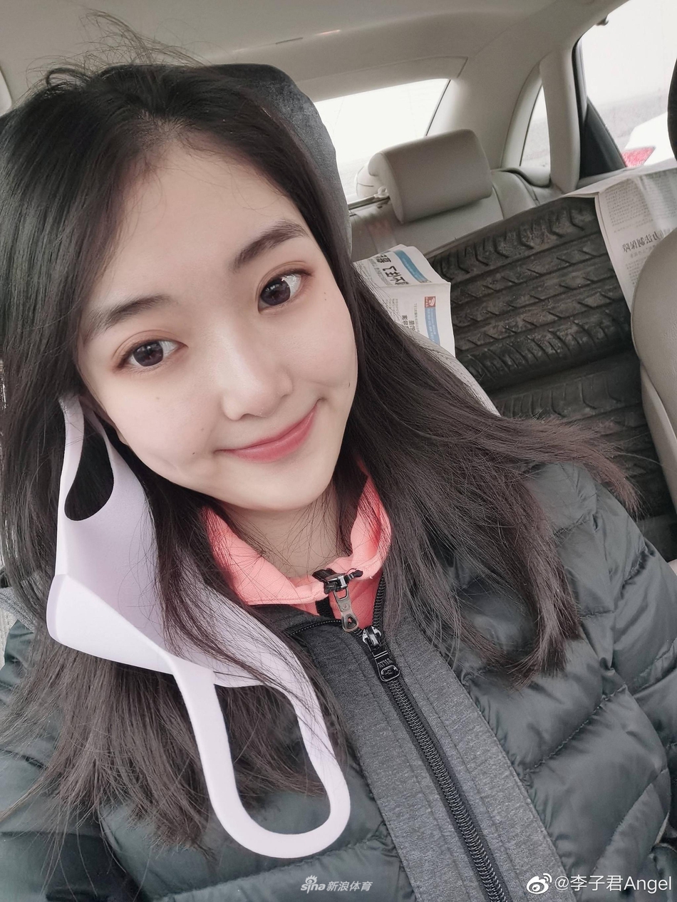 花滑女神李子君掉粉？不惜晒自拍美照拉回来