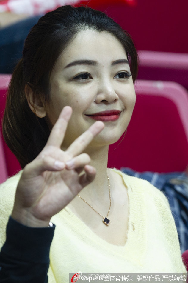 从南看到北！CBA第五轮各地女球迷精选