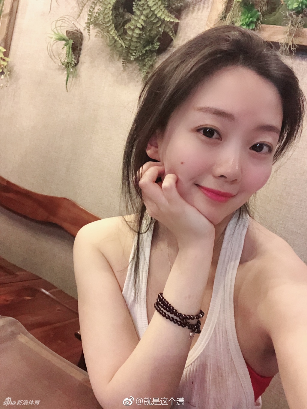 瑜伽美女也是詹蜜小姐姐!她的姿势你学不来