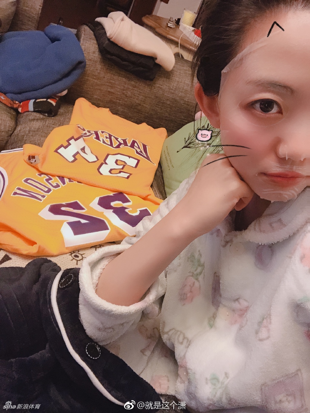 瑜伽美女也是詹蜜小姐姐!她的姿势你学不来