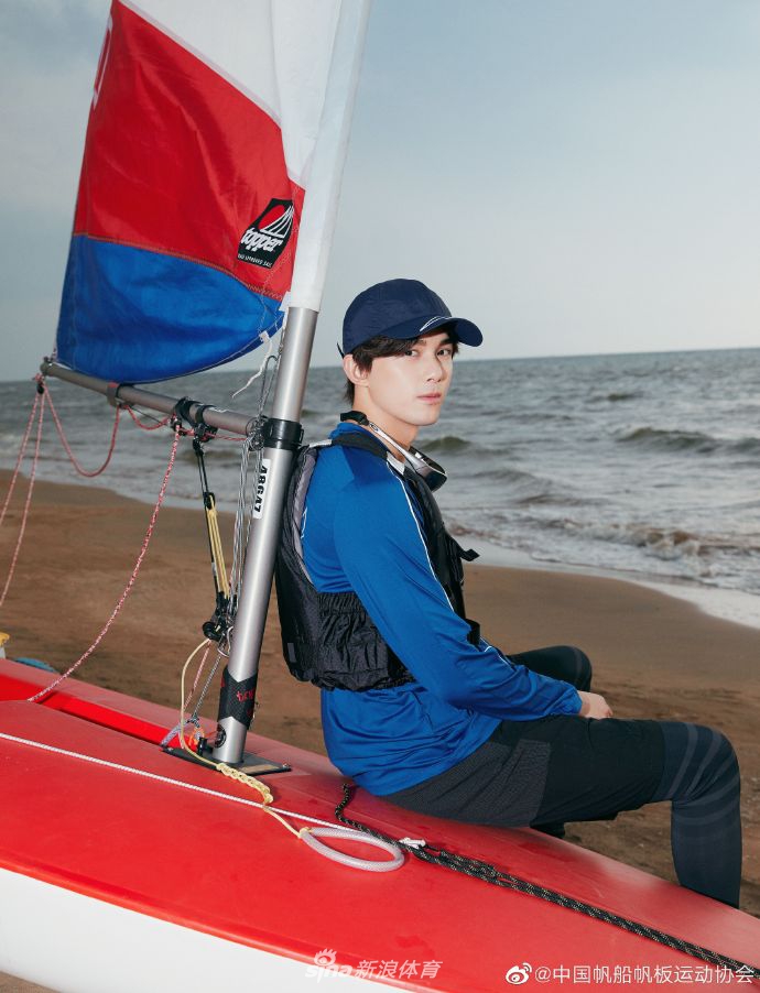 乘风破浪!吴磊成为“中国帆船帆板运动推广大使”