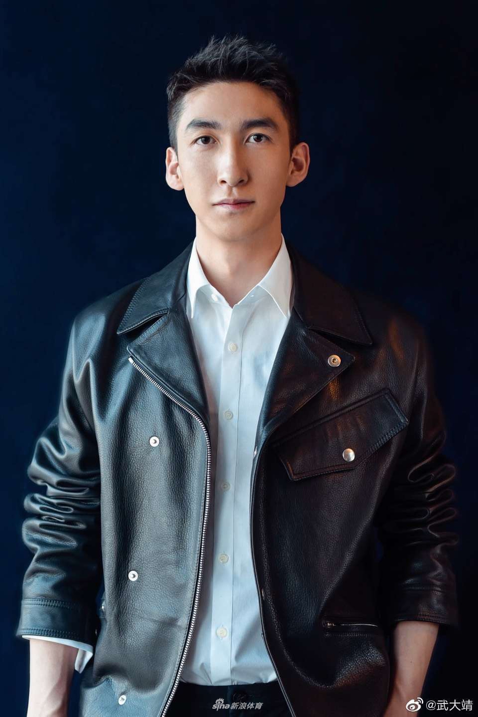 武大靖营业晒运动风帅照 引来粉丝尖叫：太帅了