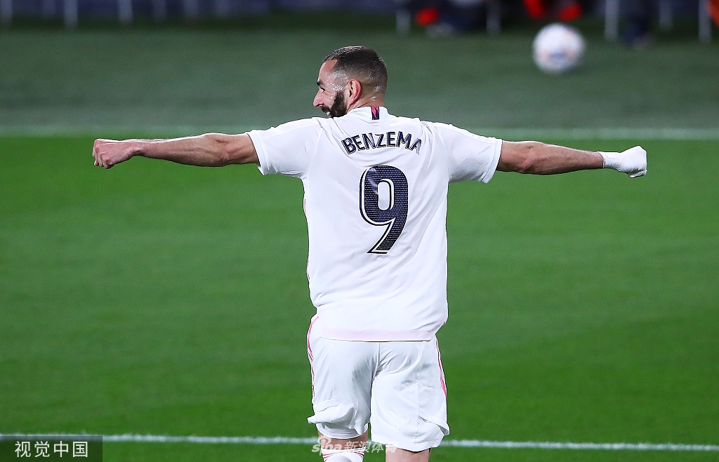 [西甲]加的斯0-3皇马 本泽马梅开二度+助攻