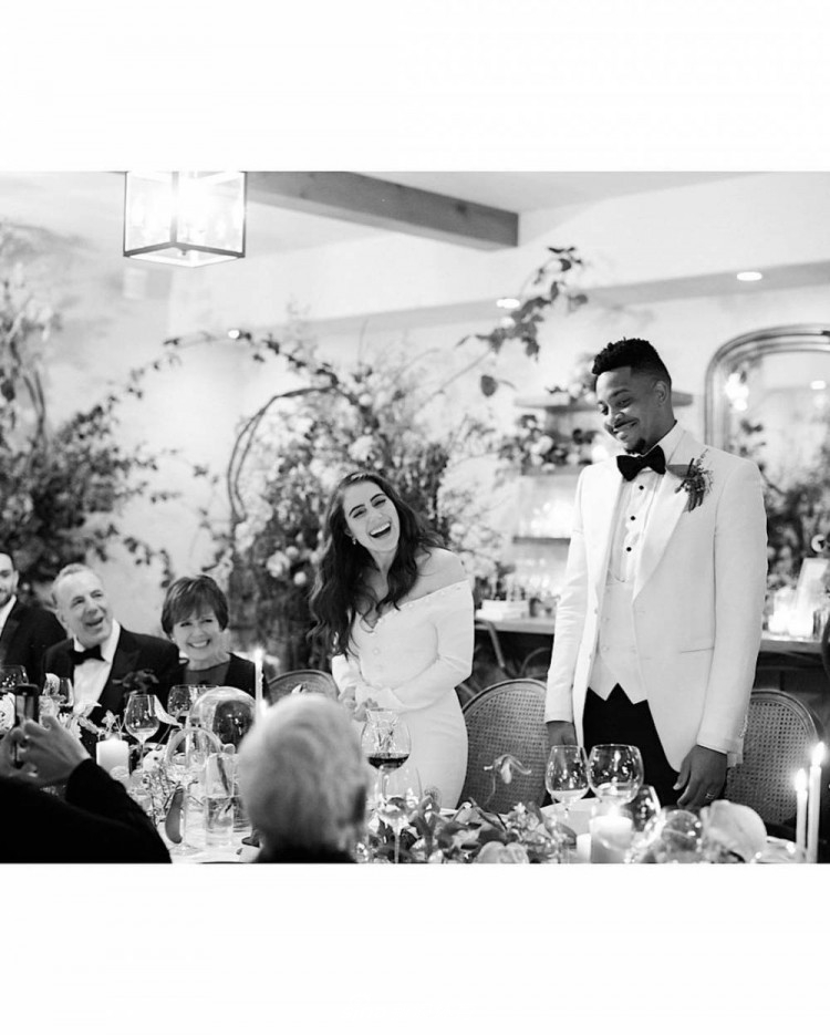 CJ-麦科勒姆晒婚礼现场照片