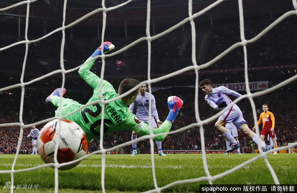 [欧联杯]巴萨2-1加拉塔萨雷 总分2-1晋级