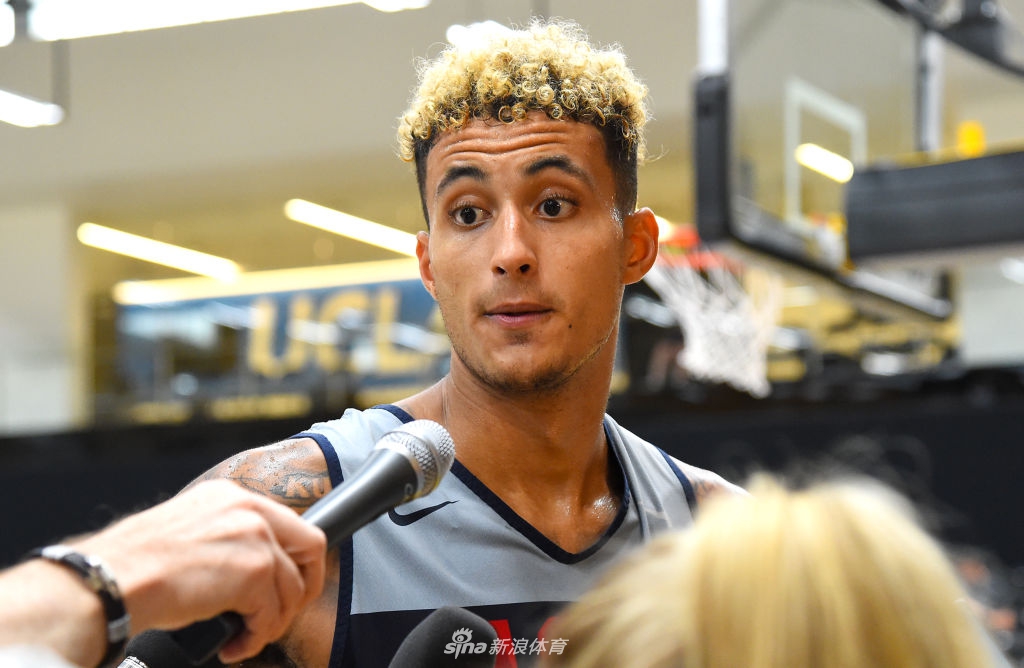 媒体采访库兹马