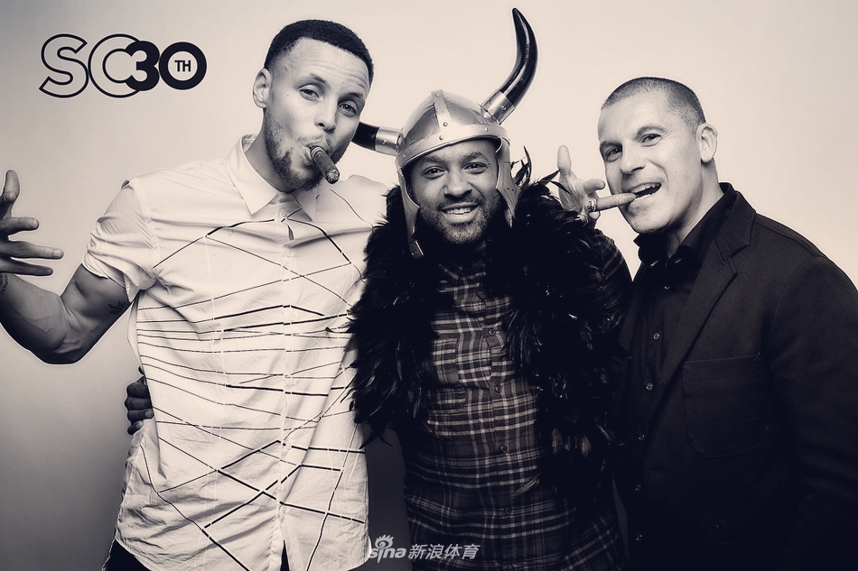 库里30岁生日大趴杜兰特格林助阵