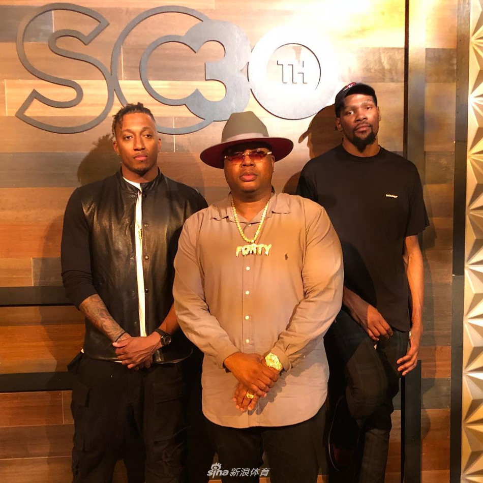 库里30岁生日大趴杜兰特格林助阵