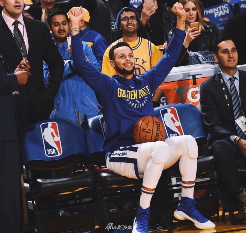 库里30岁生日大趴杜兰特格林助阵