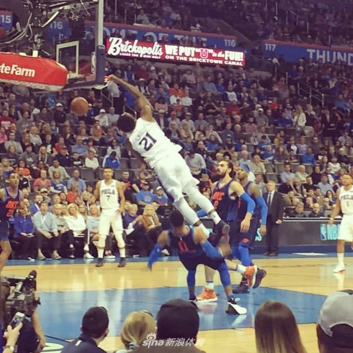 恩比德赛后发社交媒体