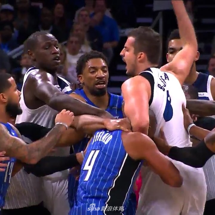 又打起来了！阿弗拉罗挥拳别利察